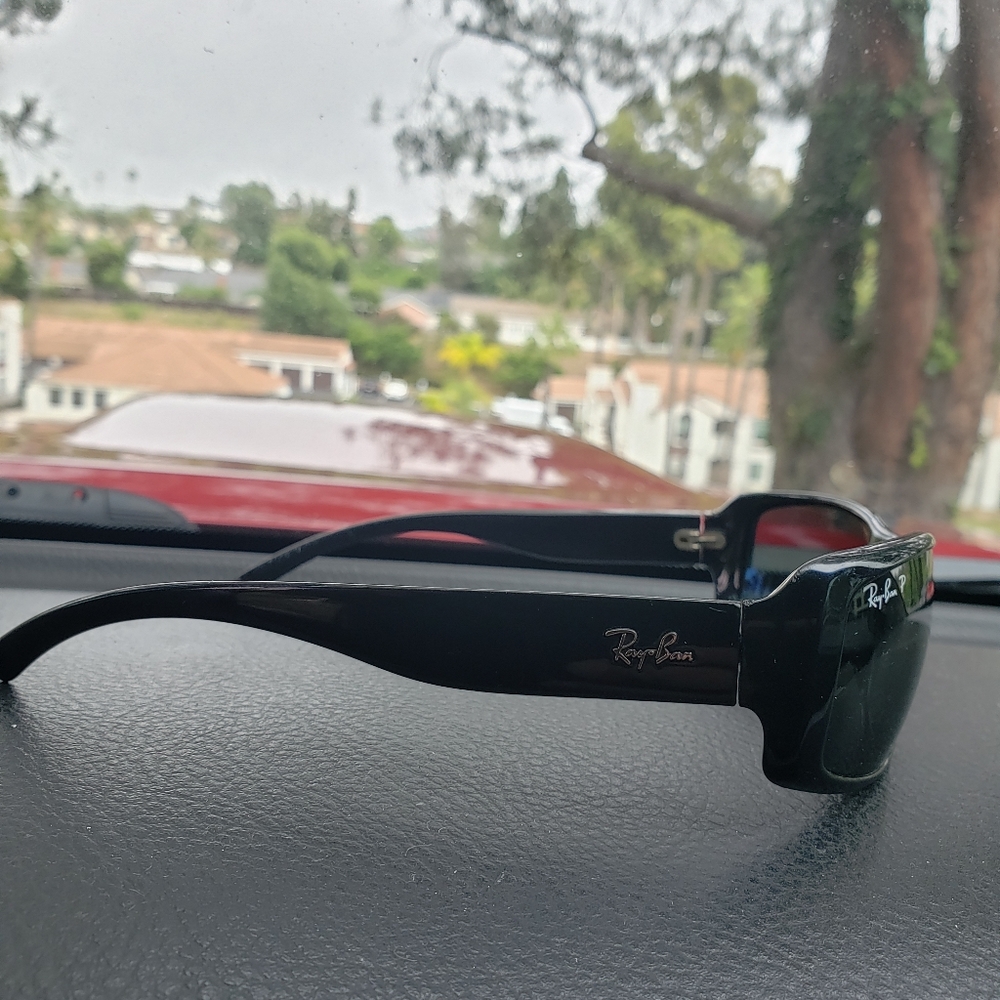 Ray bans - Picture 2 of 3